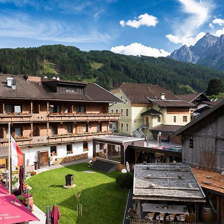 Hotel Alpenstolz 미에더스 외부 사진