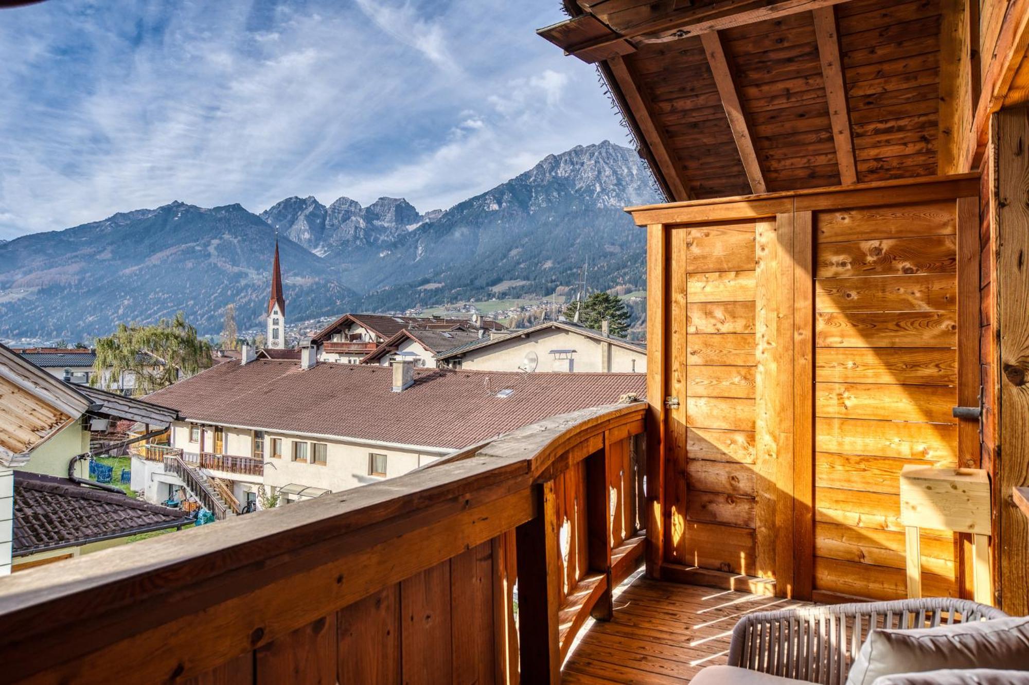 Hotel Alpenstolz 미에더스 외부 사진