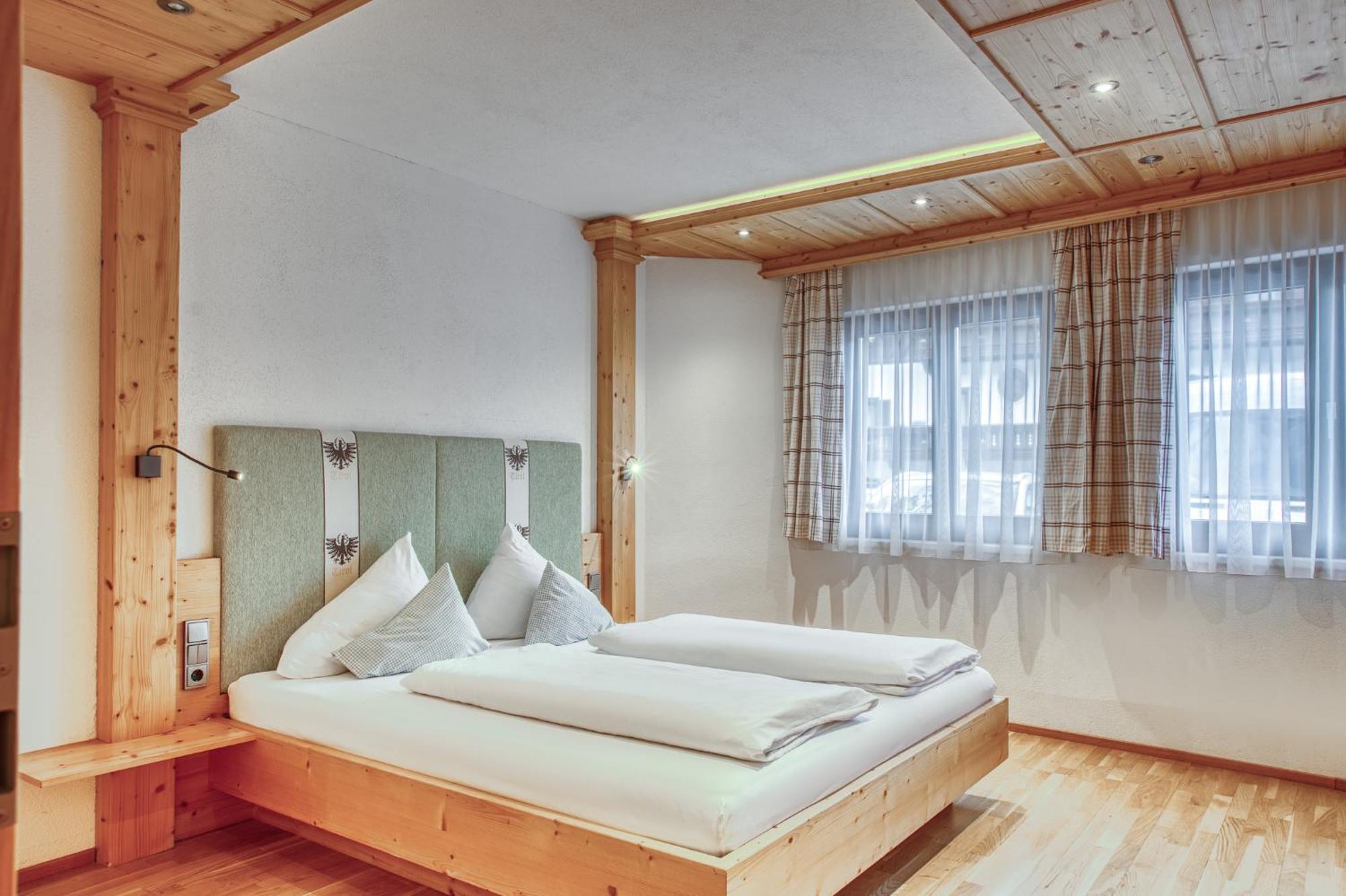 Hotel Alpenstolz 미에더스 객실 사진